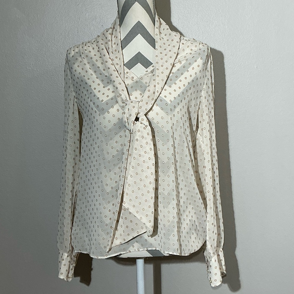 Ann Taylor Size Medium Cream Patterned Women's Blouse